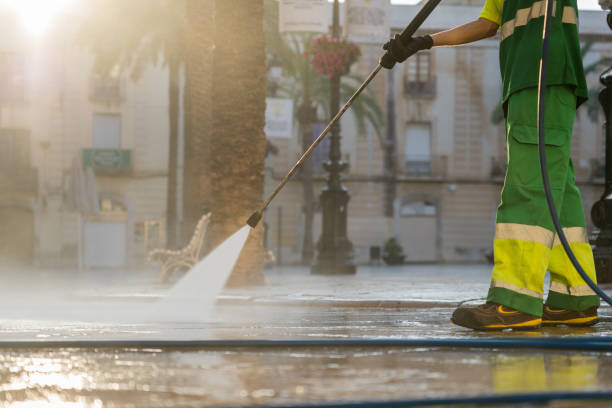 Best Patio and Deck Pressure Washing  in St Paul, MN
